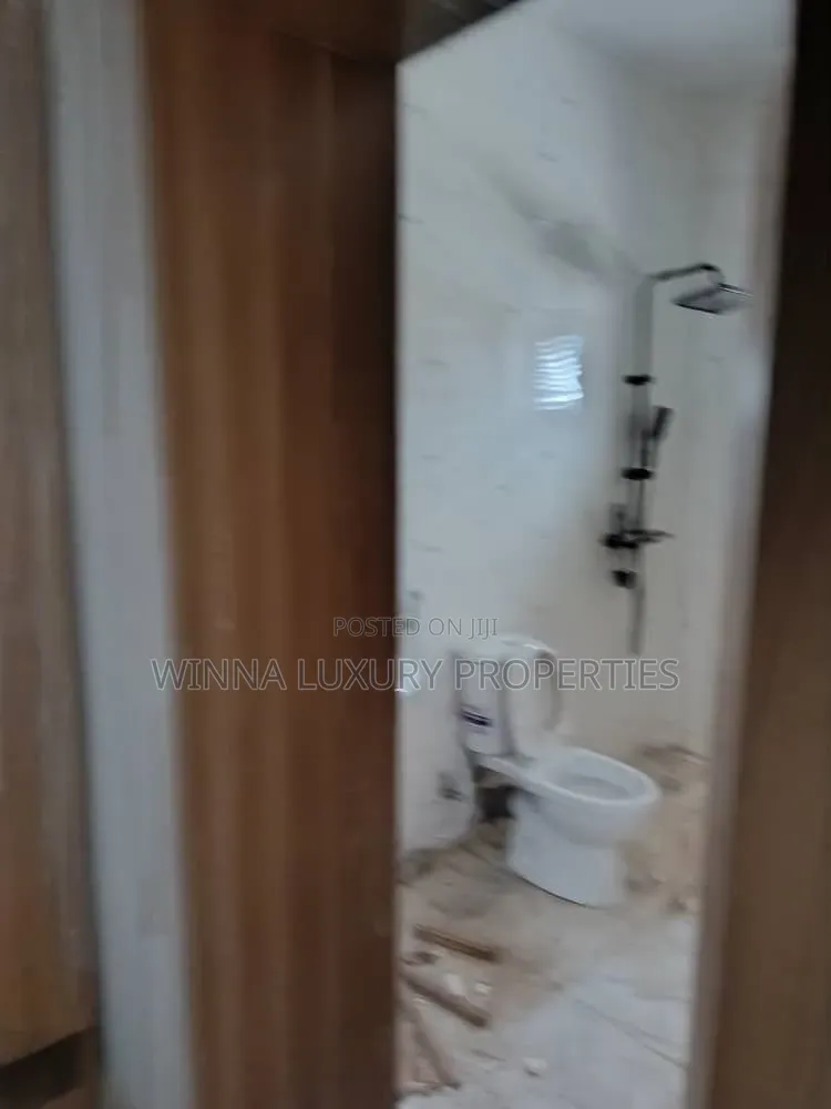 5bdrm Duplex in Katampe Main for rent
