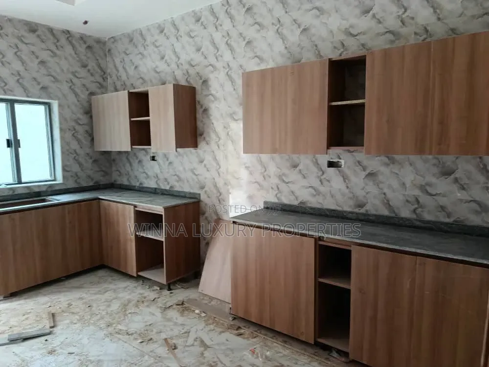 5bdrm Duplex in Katampe Main for rent