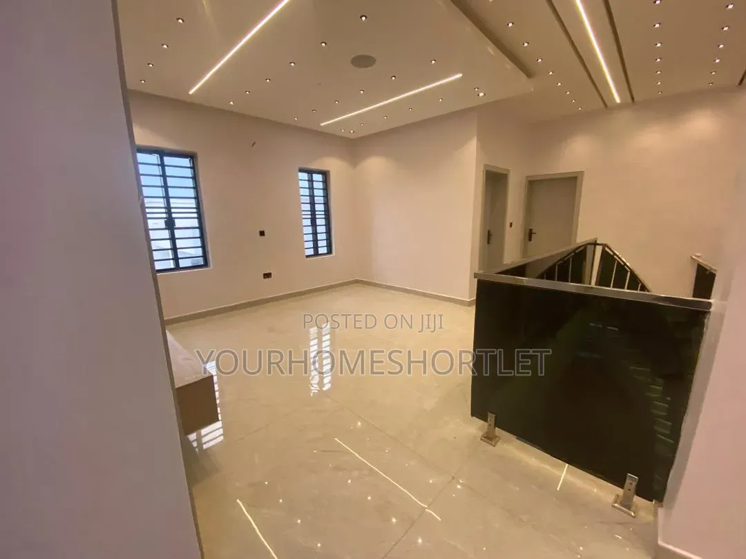 New Luxury 4 Bedroom Fully Detached With Swimming Pool (Self Compound)