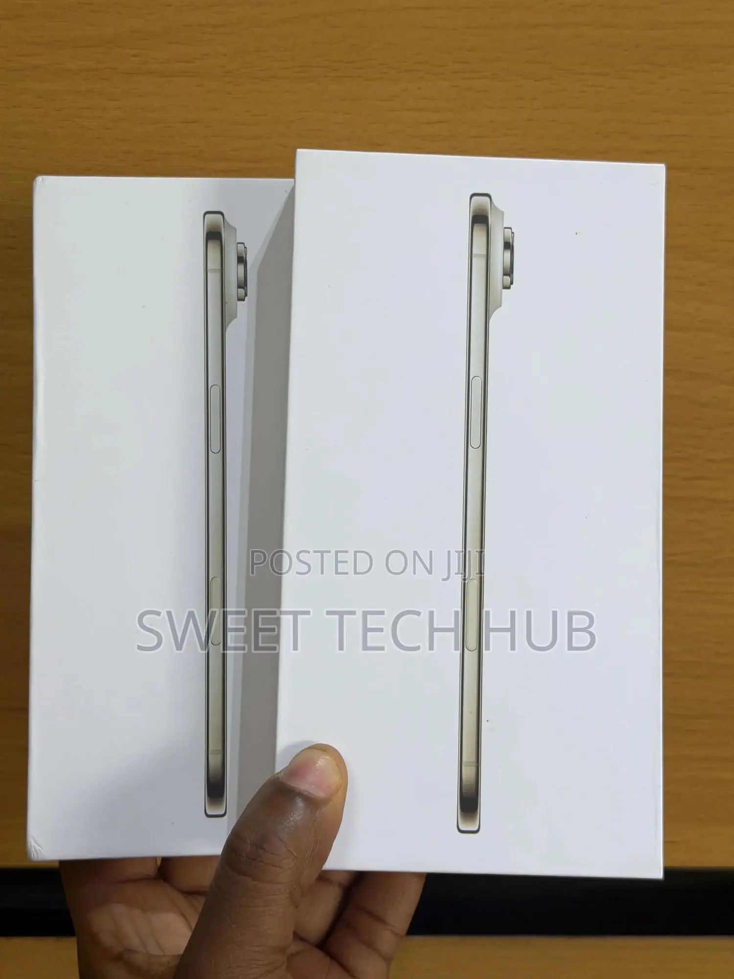 New Apple iPhone Air 256 GB Gold