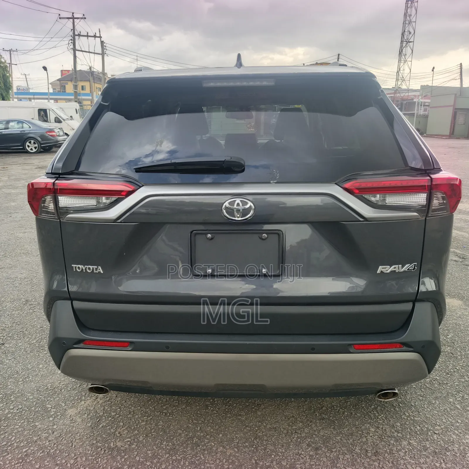 Toyota RAV4 2025 Gray