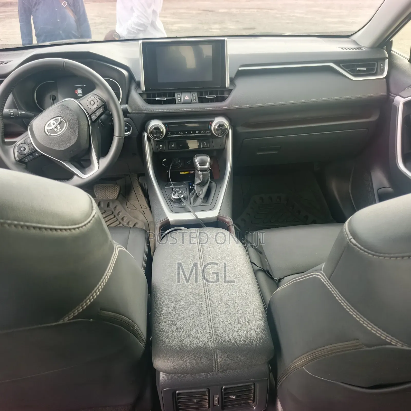 Toyota RAV4 2025 Gray