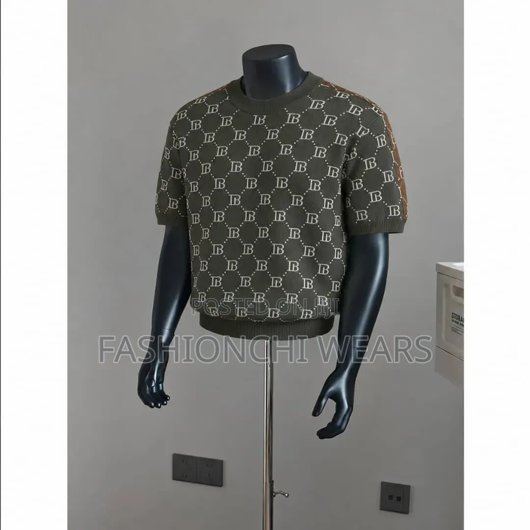 High Quality Men's Round Neck T-Shirt
