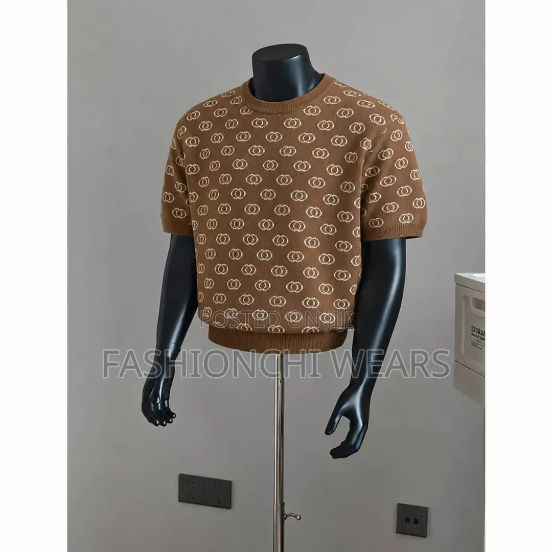 High Quality Men's Round Neck T-Shirt