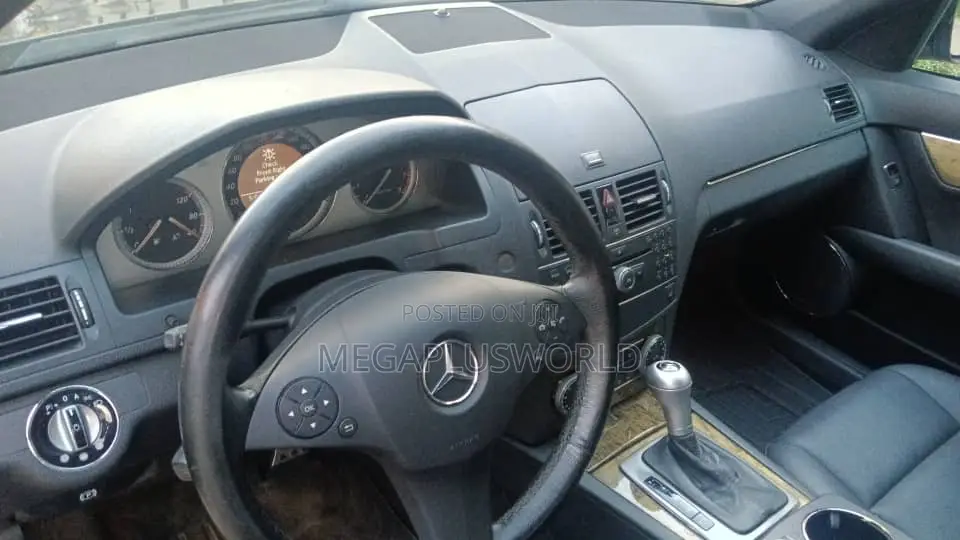 Mercedes-Benz C300 Sport Sedan AWD (3.0L 6cyl 7A) 2008 Black