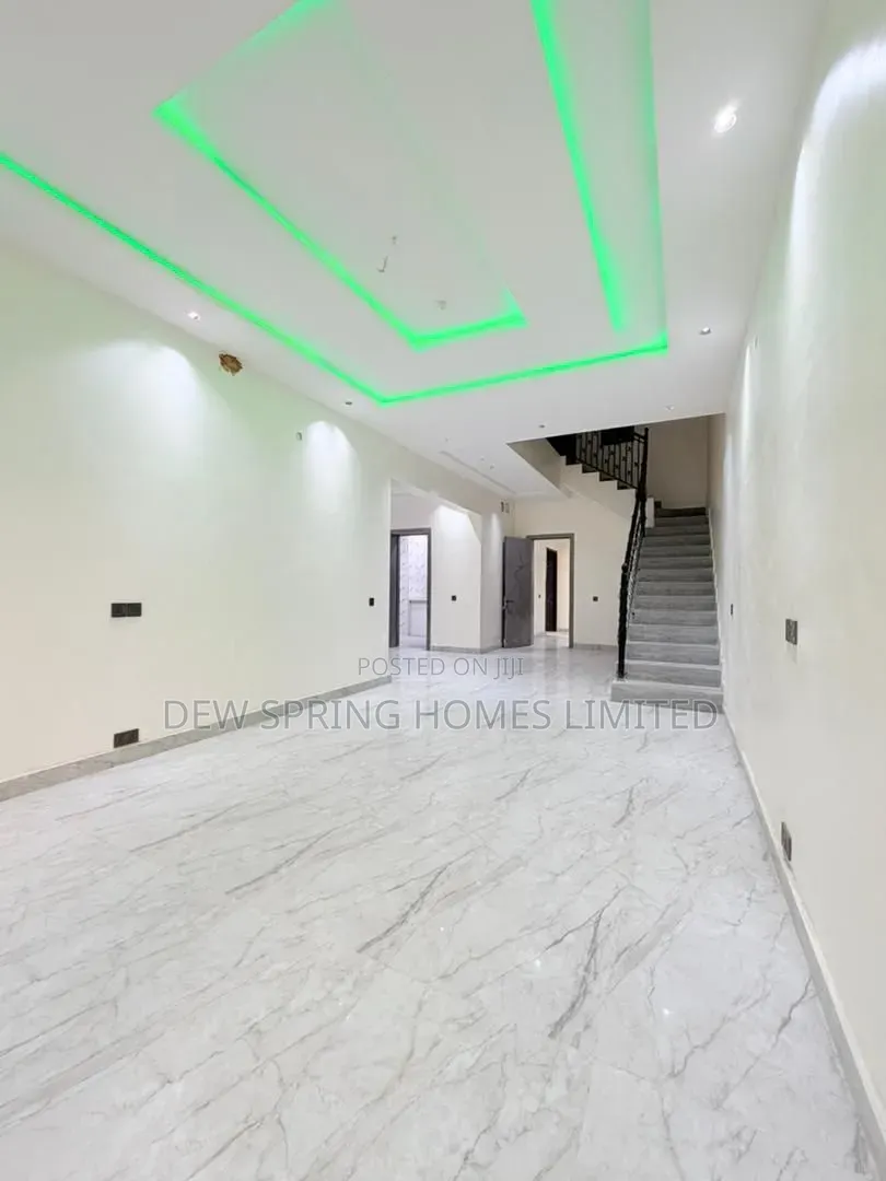 4bdrm Duplex in Gra for sale