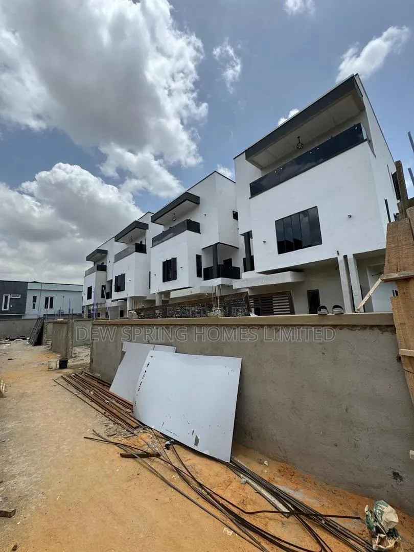 4bdrm Duplex in Opebi for sale
