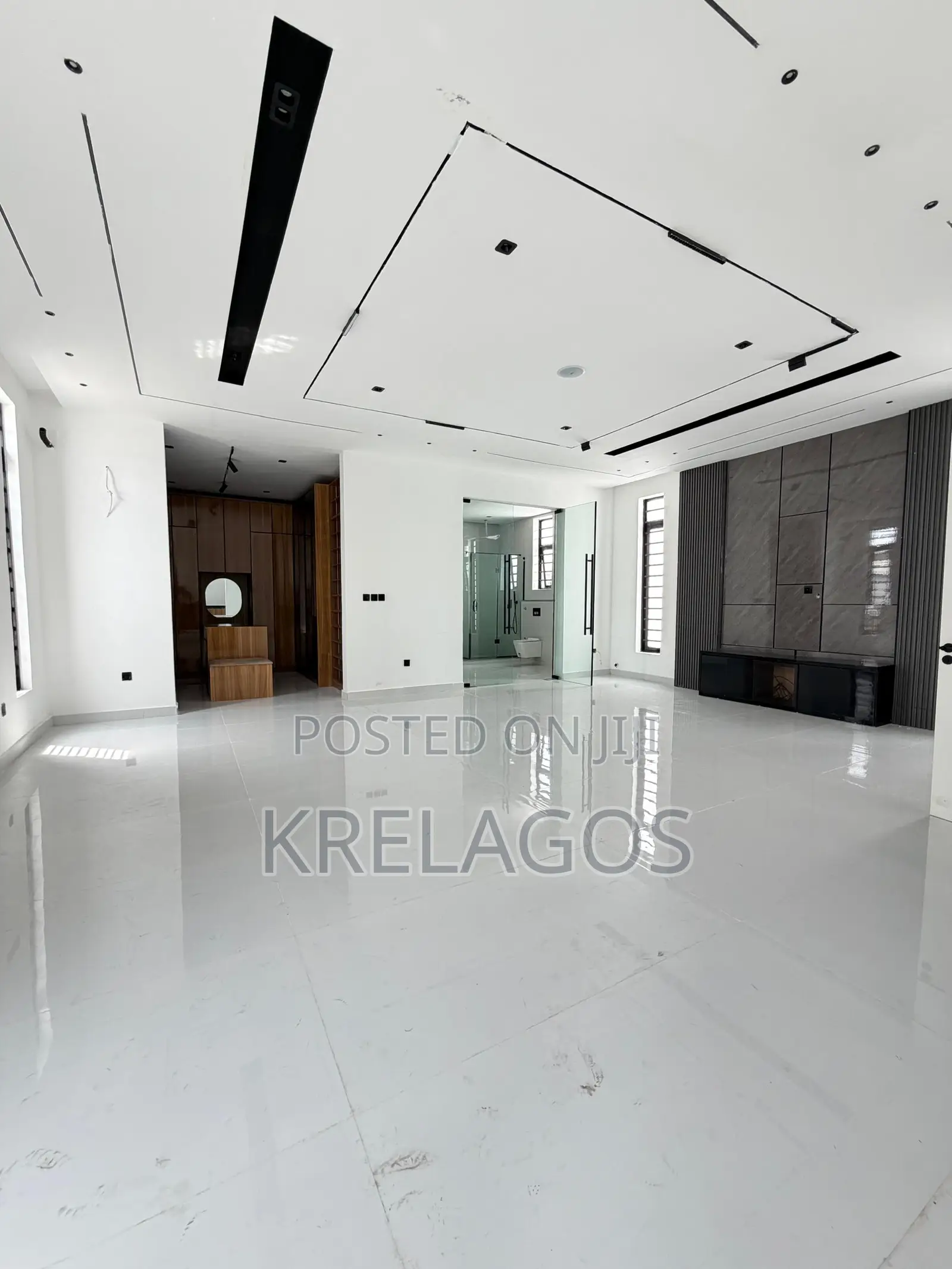 5bdrm Duplex in Ikate for sale