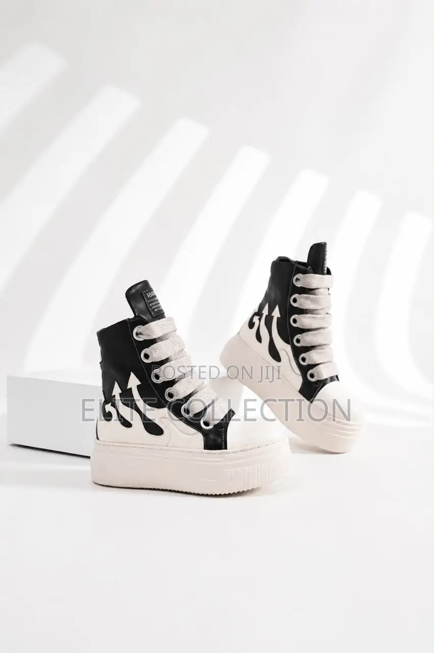 Baddie Ht Lt Boot Sneakers* * Sizes: 38–42* Fully Boxed*.