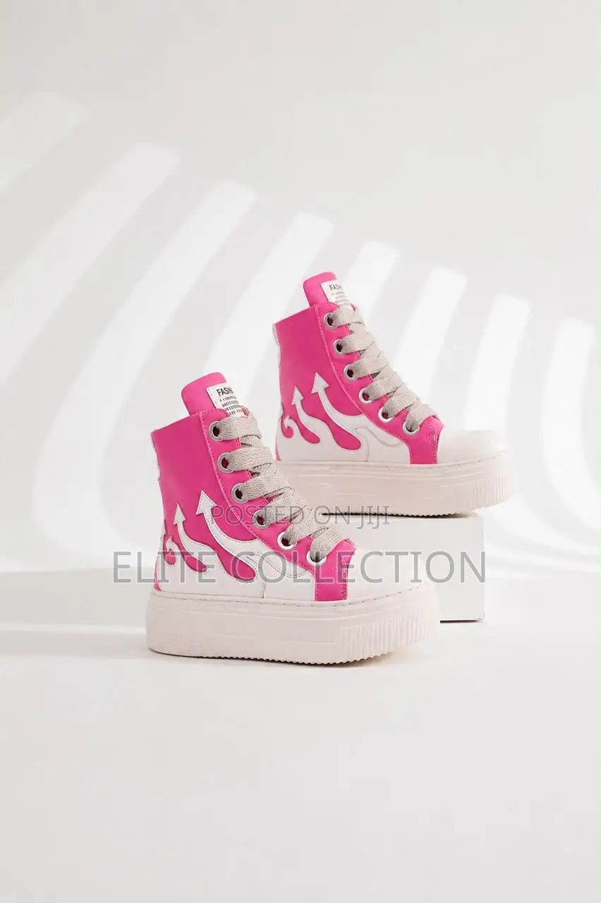 Baddie Ht Lt Boot Sneakers* * Sizes: 38–42* Fully Boxed*.