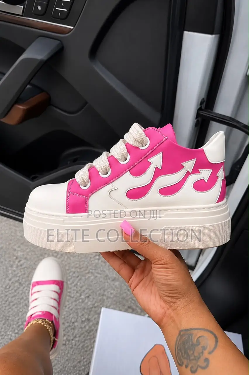 Baddie Ht Lt Boot Sneakers* * Sizes: 38–42* Fully Boxed*.