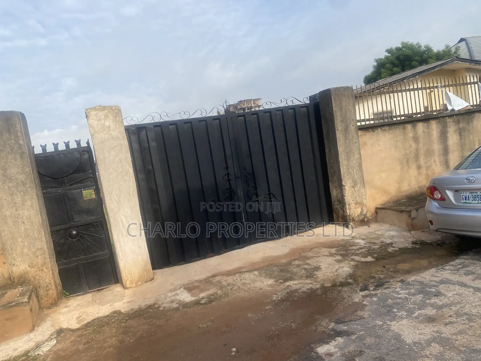 Genuine 180ft by 200ft, Fenced Round With Gate on 2nd Ugbor G.R.A