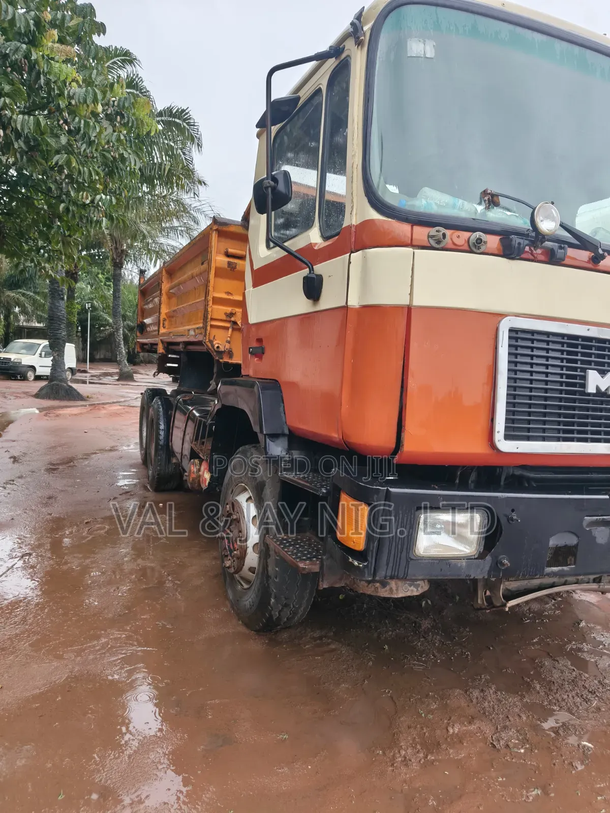 Man Diesel 10 Tyres Tipper Truck - Nigerian Use