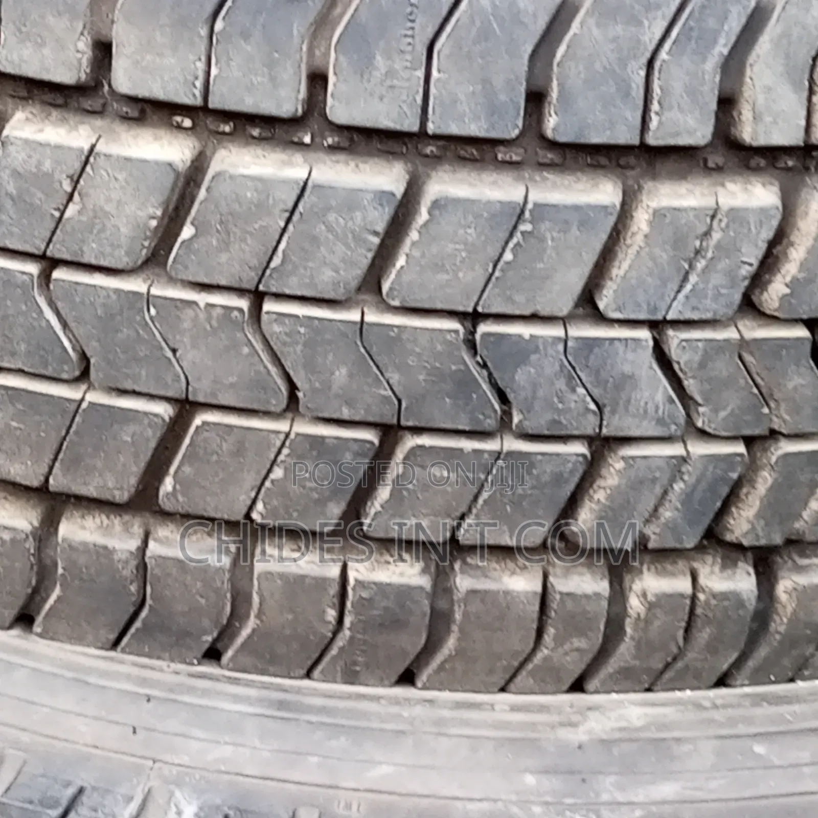 285/70/19.5 Michelin Tire Tukumbo