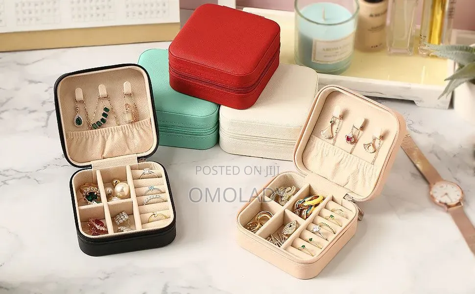 Square Jewelry Box With Zip