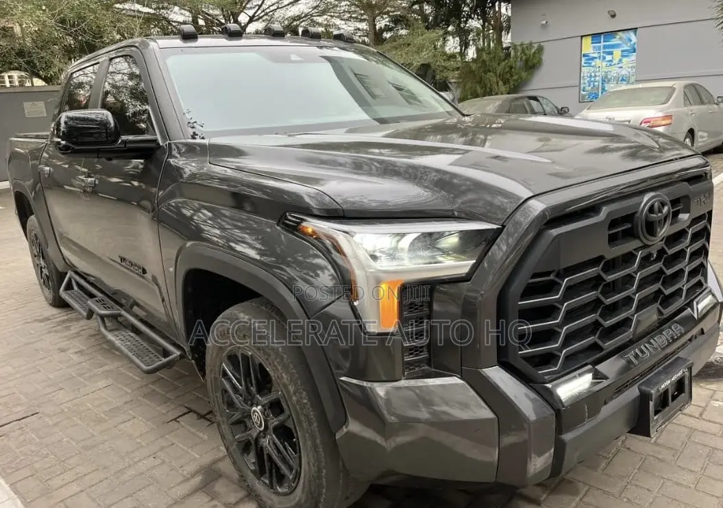 Toyota Tundra Limited CrewMax 6.5' Bed 2024 Black