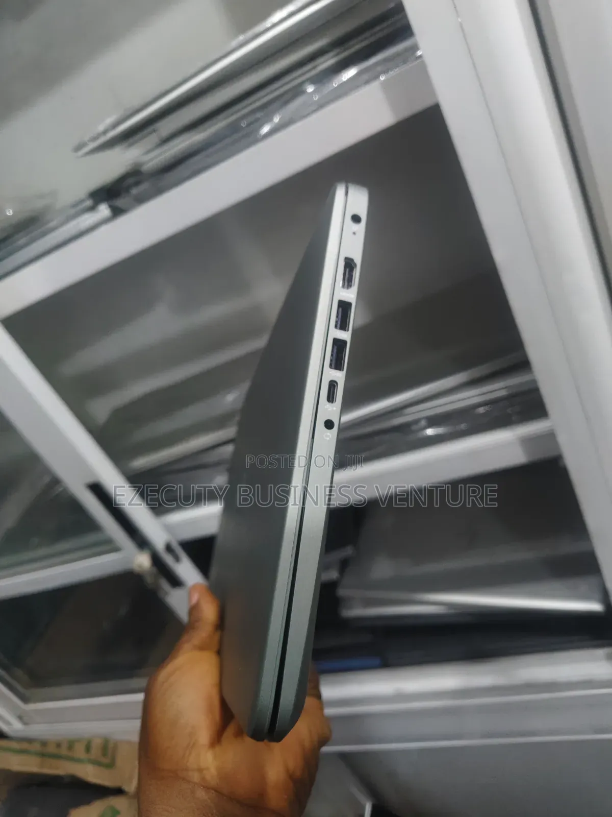 Laptop HP 14S 8GB Intel Core i5 SSD 256GB