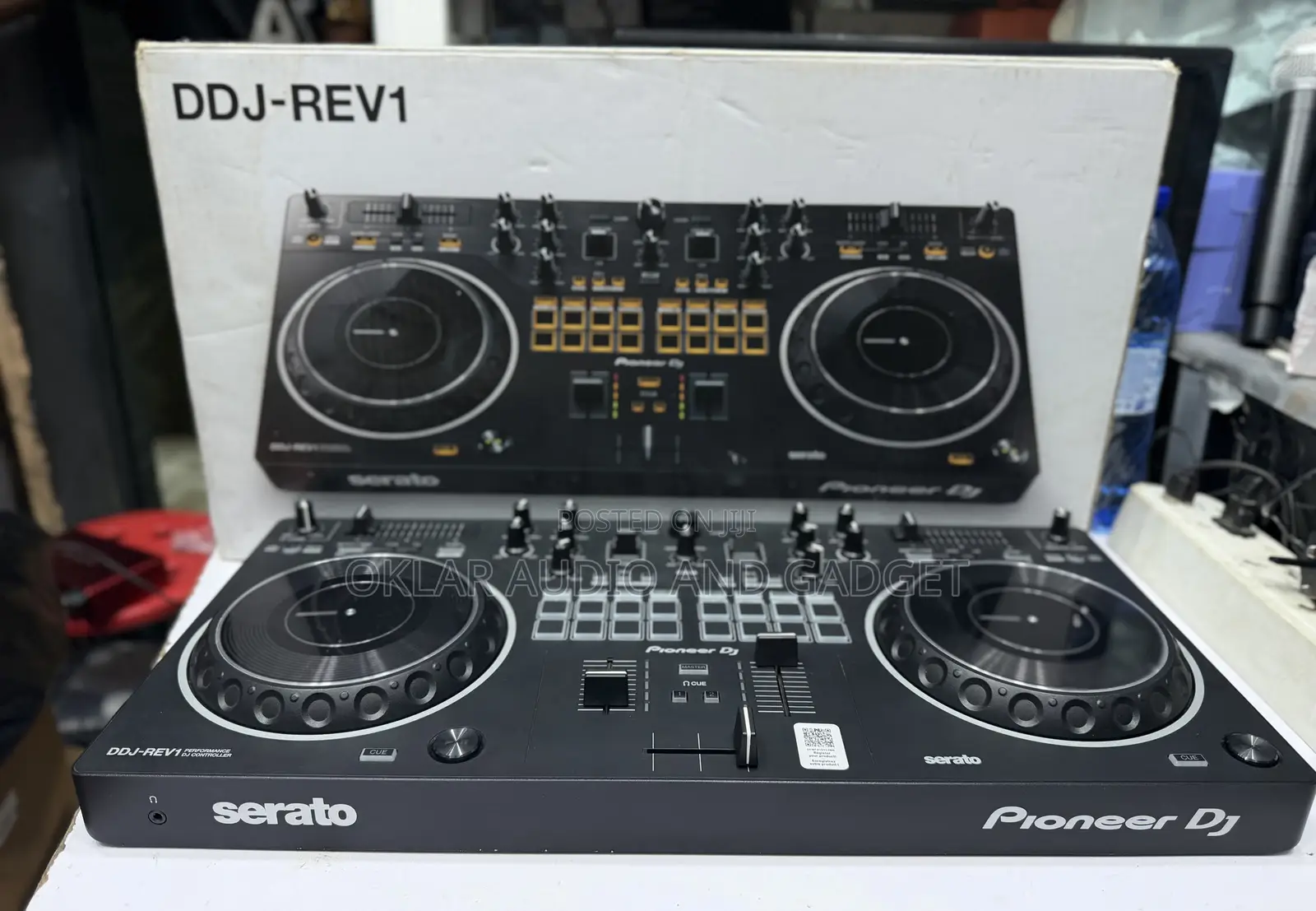 Pioneer DDJ-Rev 1 Dj Controller (Used With Carton)