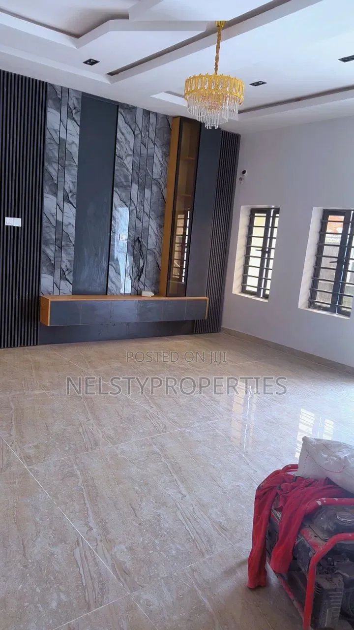 3bdrm Bungalow in Efab Queen'S, Karsana for sale