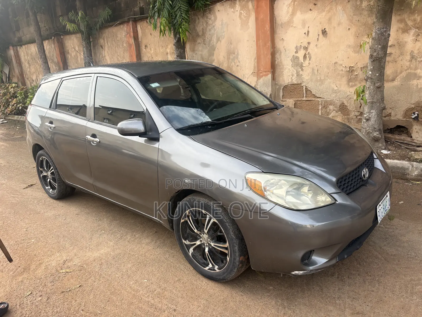 Toyota Matrix Standard FWD (1.8L 4cyl 5M) 2004 Gray