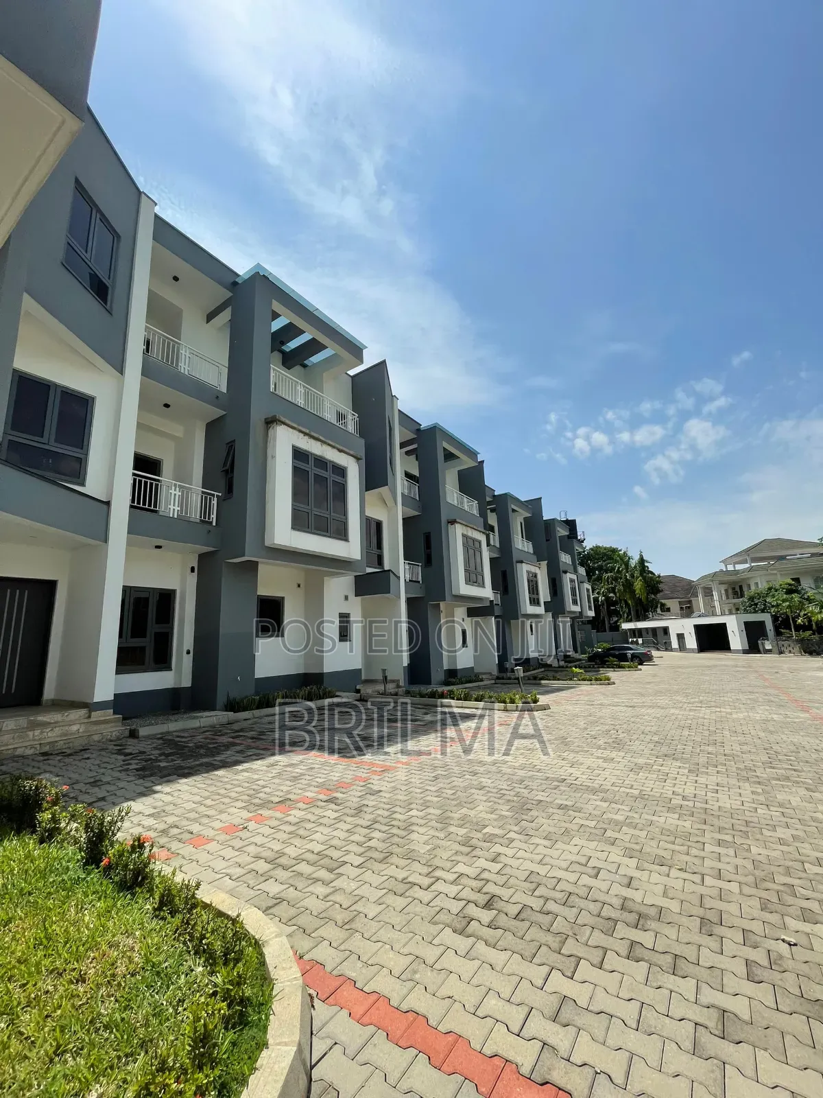 4bdrm Duplex in Wuse 2 for sale