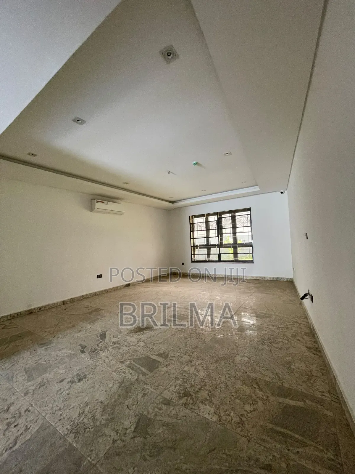 4bdrm Duplex in Wuse 2 for sale