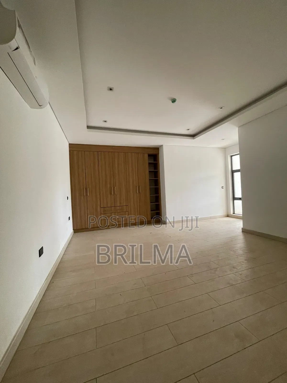 4bdrm Duplex in Wuse 2 for sale