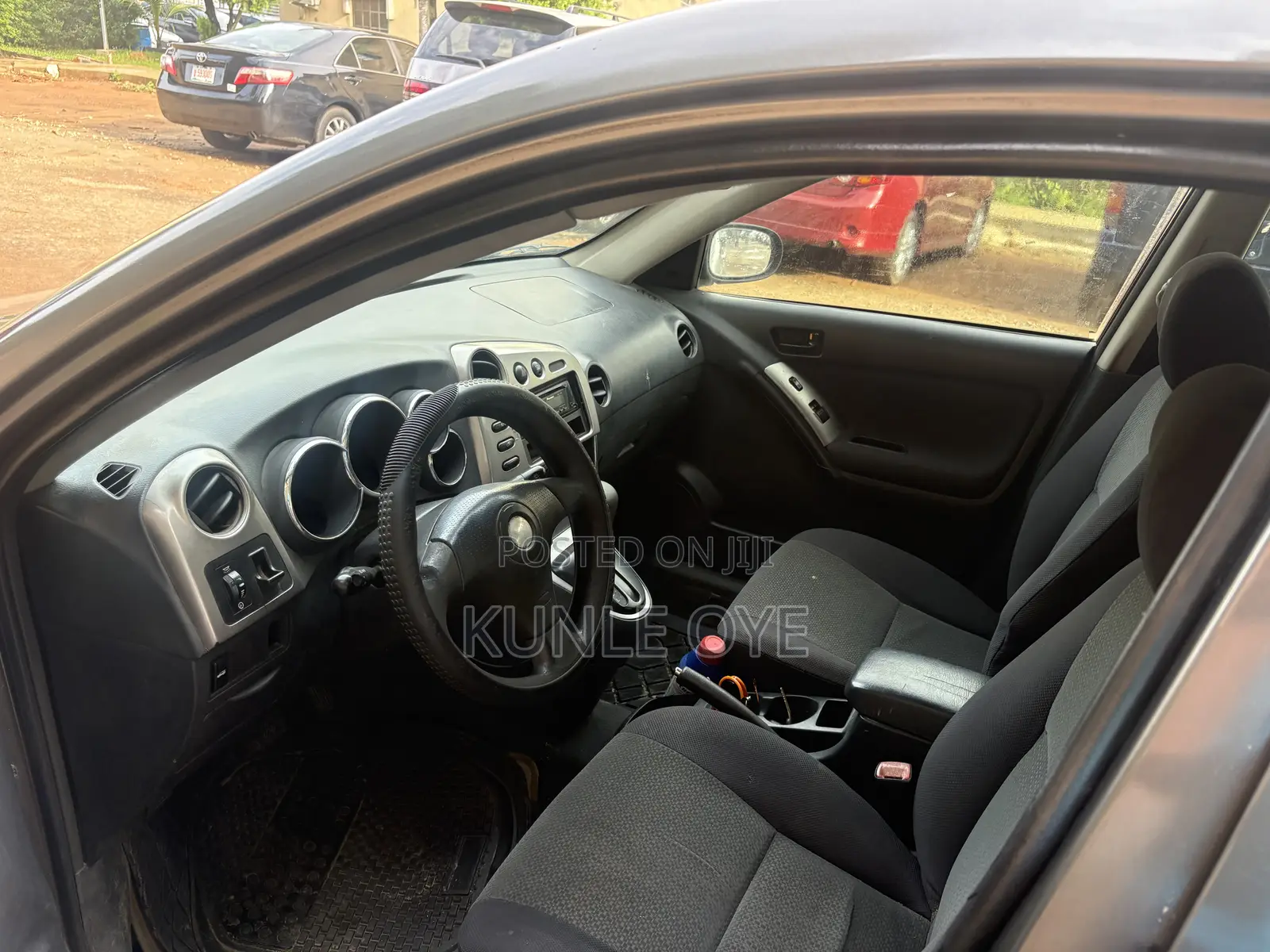Toyota Matrix Standard FWD (1.8L 4cyl 5M) 2004 Gray