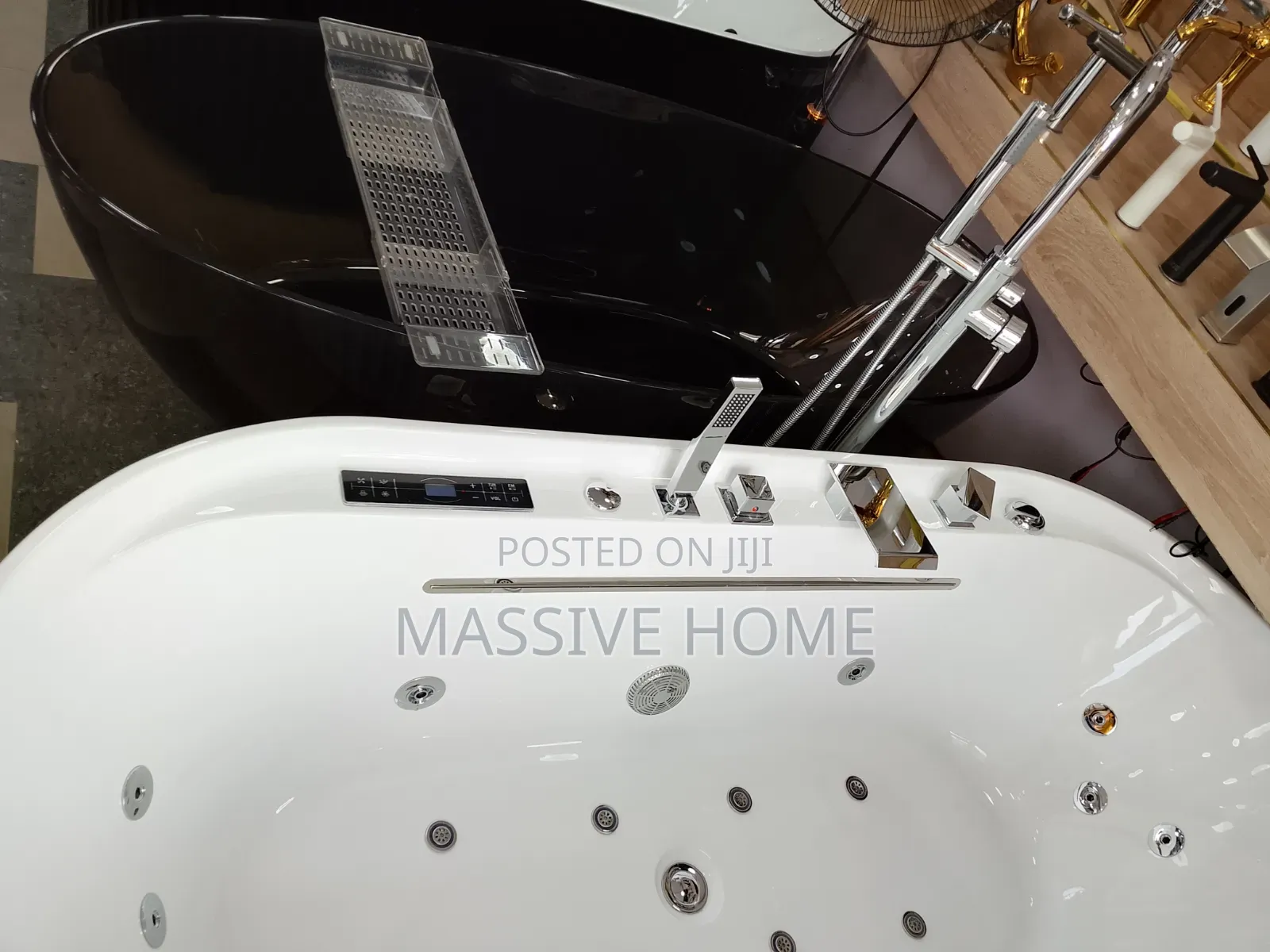 Luxury Acrylic Jacuzzi Tub With Full Accessories Oval White Shape