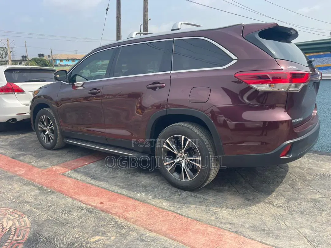 Toyota Highlander 2019 Red