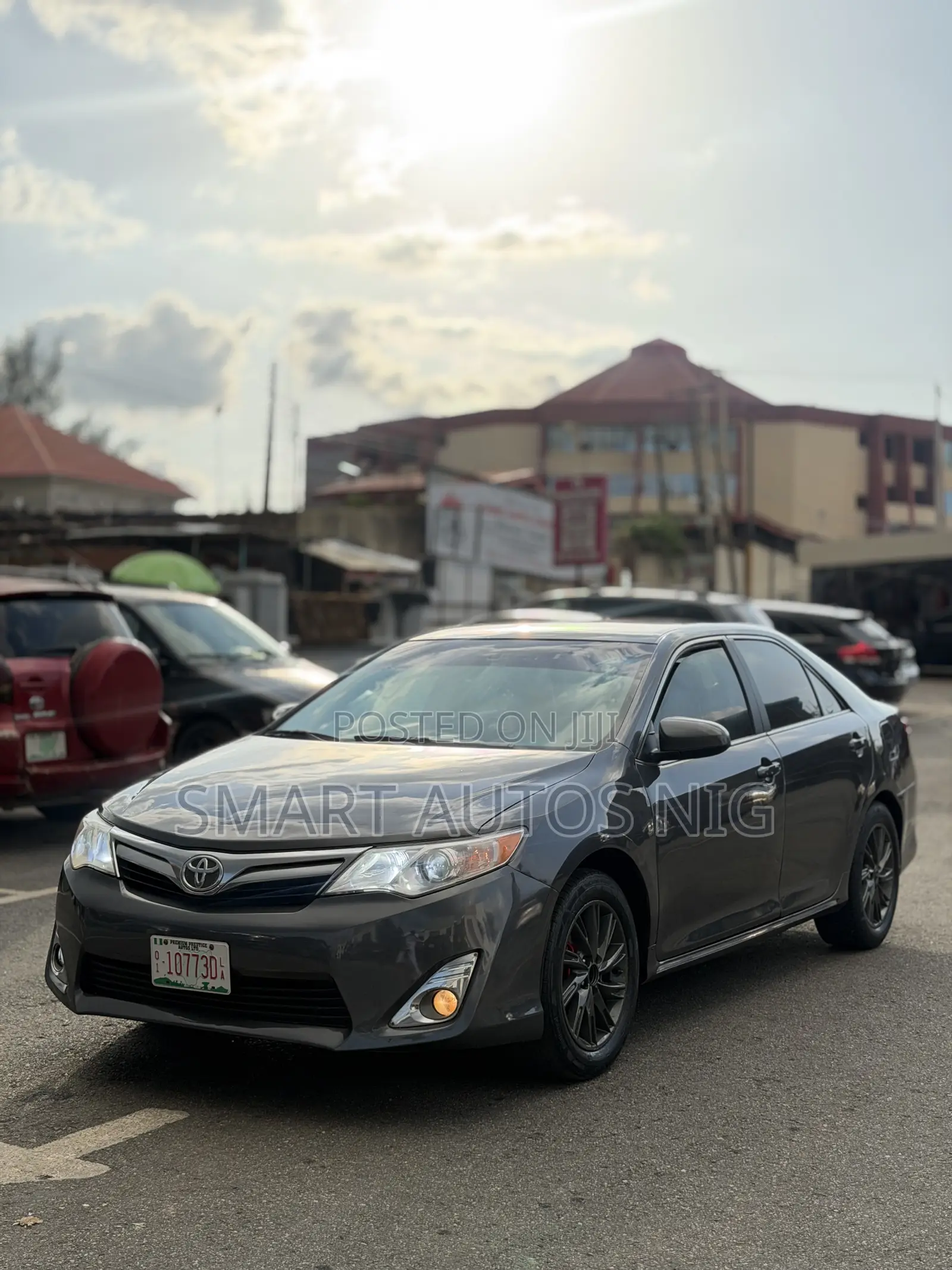 Toyota Camry LE 4dr Sedan (2.5L 4cyl 6A) 2013 Gray
