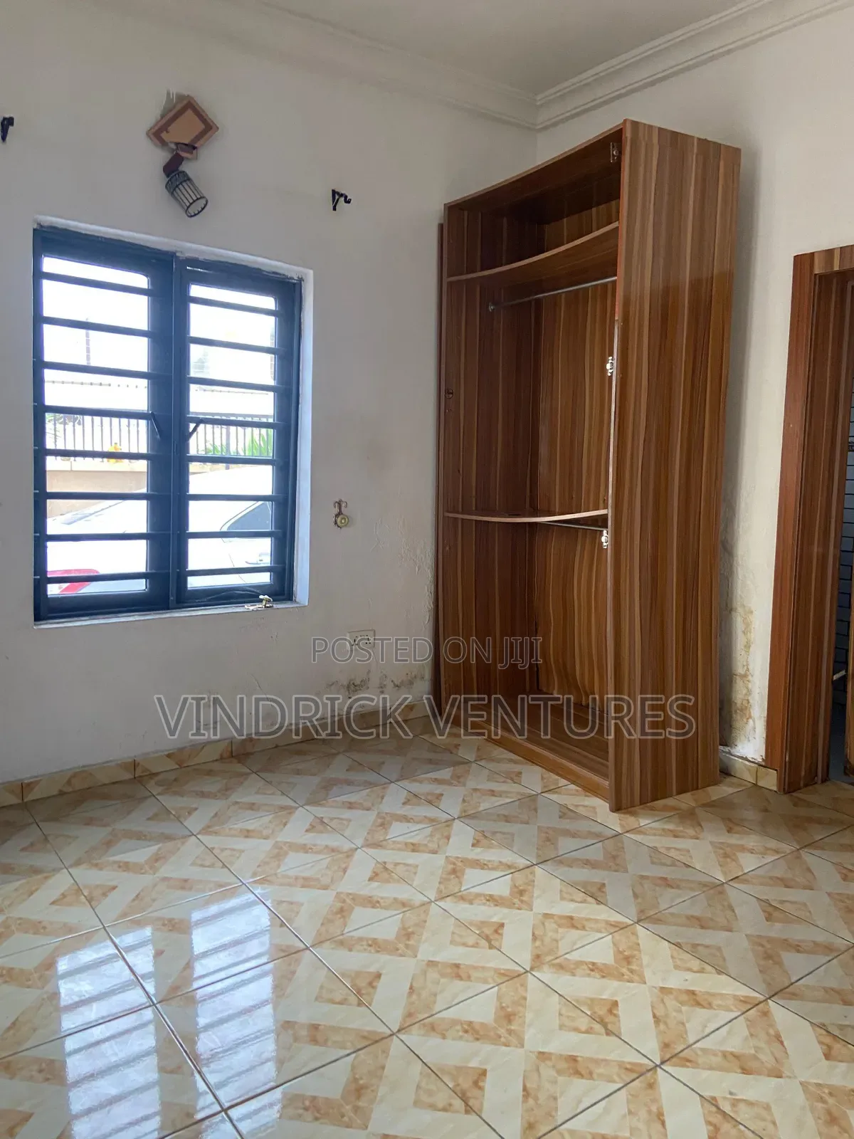 2bdrm Apartment in Mobil Road, Ilaje / Lekki for rent