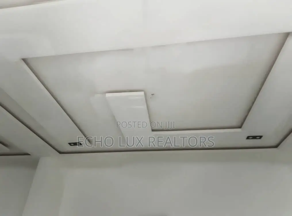 Furnished 2bdrm Apartment in Ikate for sale