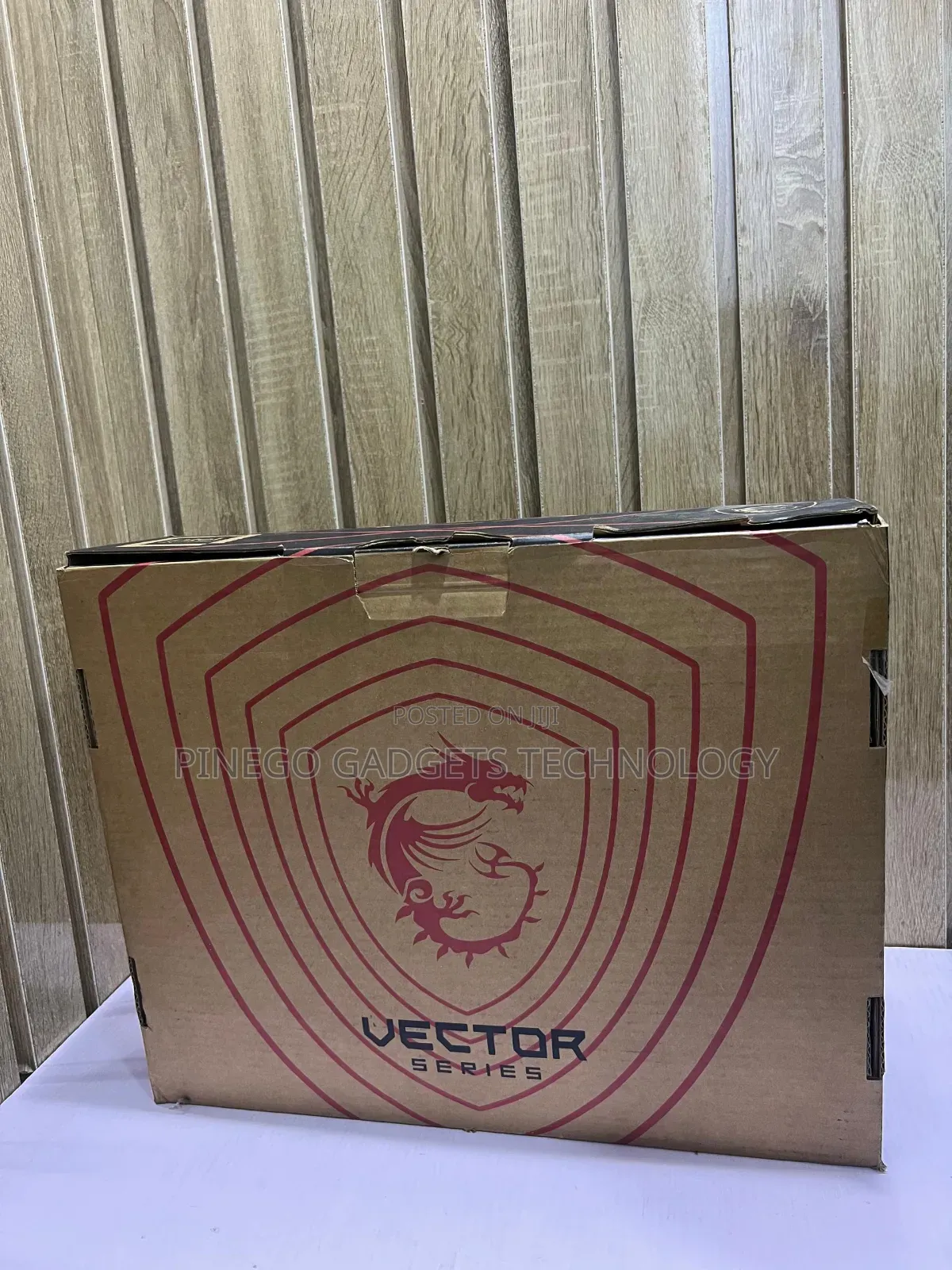 New Laptop MSI Vector 17 HX AI A2XWJG 32GB Intel Core i9 SSD 1T