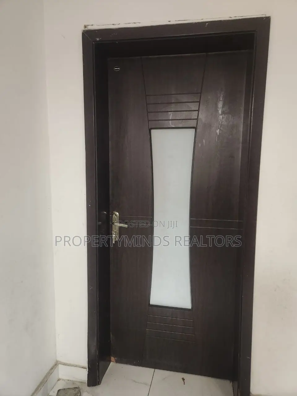 5bdrm Duplex in Osapa for rent