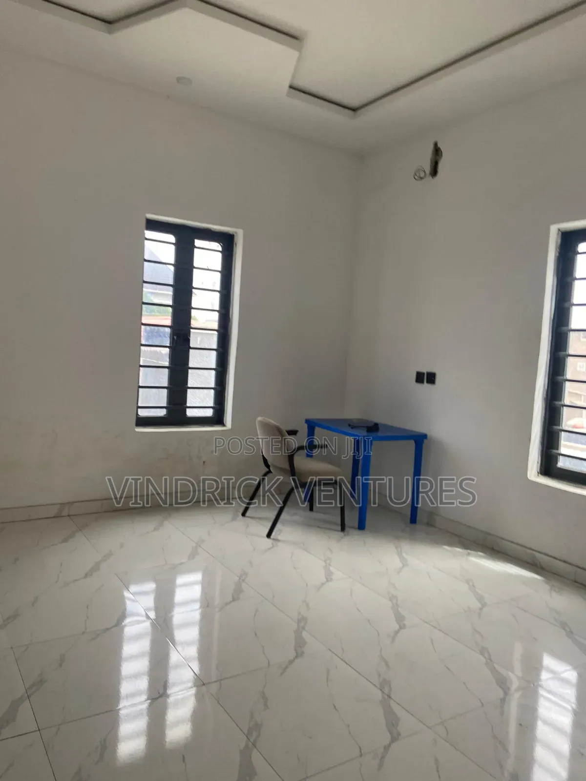 2bdrm Block of Flats in Mobil Road Ilaje for sale