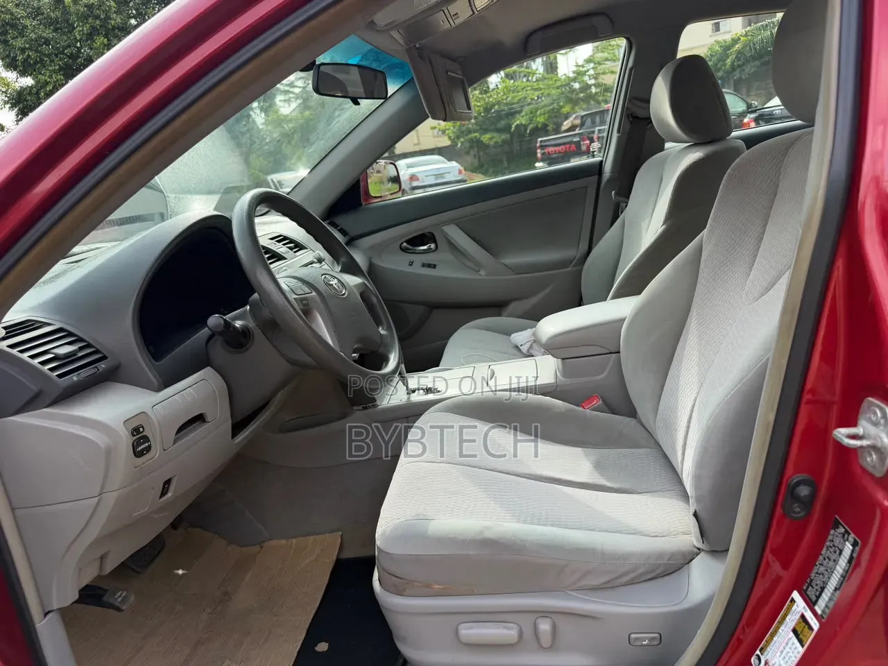 Toyota Camry LE 4dr Sedan (2.5L 4cyl 6AM) 2010 Red