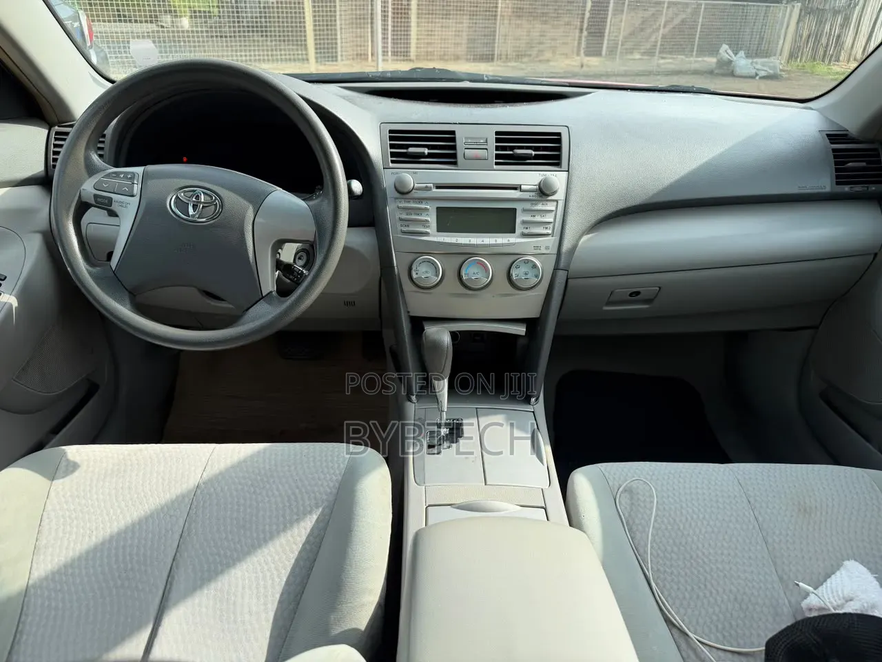 Toyota Camry LE 4dr Sedan (2.5L 4cyl 6AM) 2010 Red