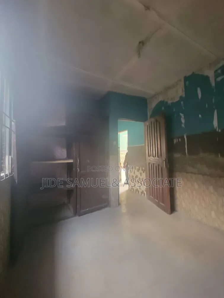 Furnished 2bdrm Block of Flats in Ayobo for rent