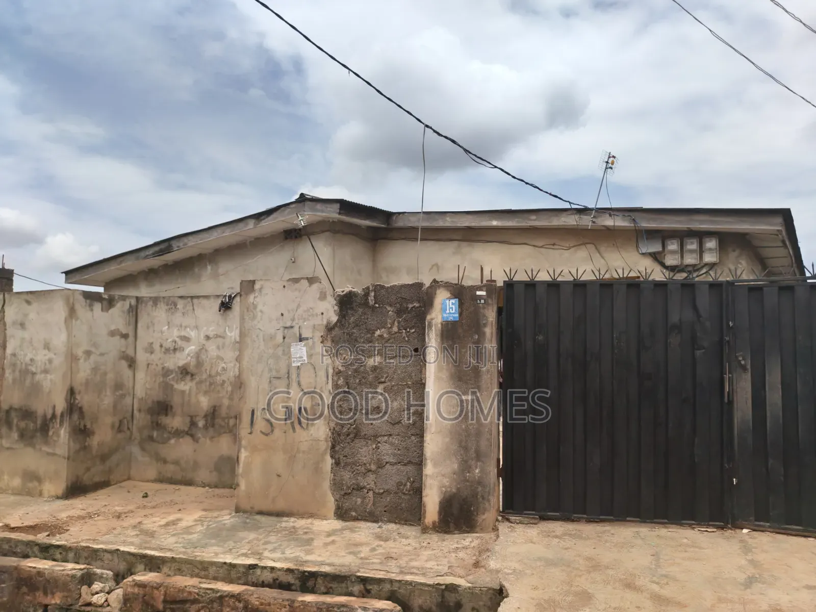 20bdrm Block of Flats in Akesan, Igando / Ikotun/Igando for sale