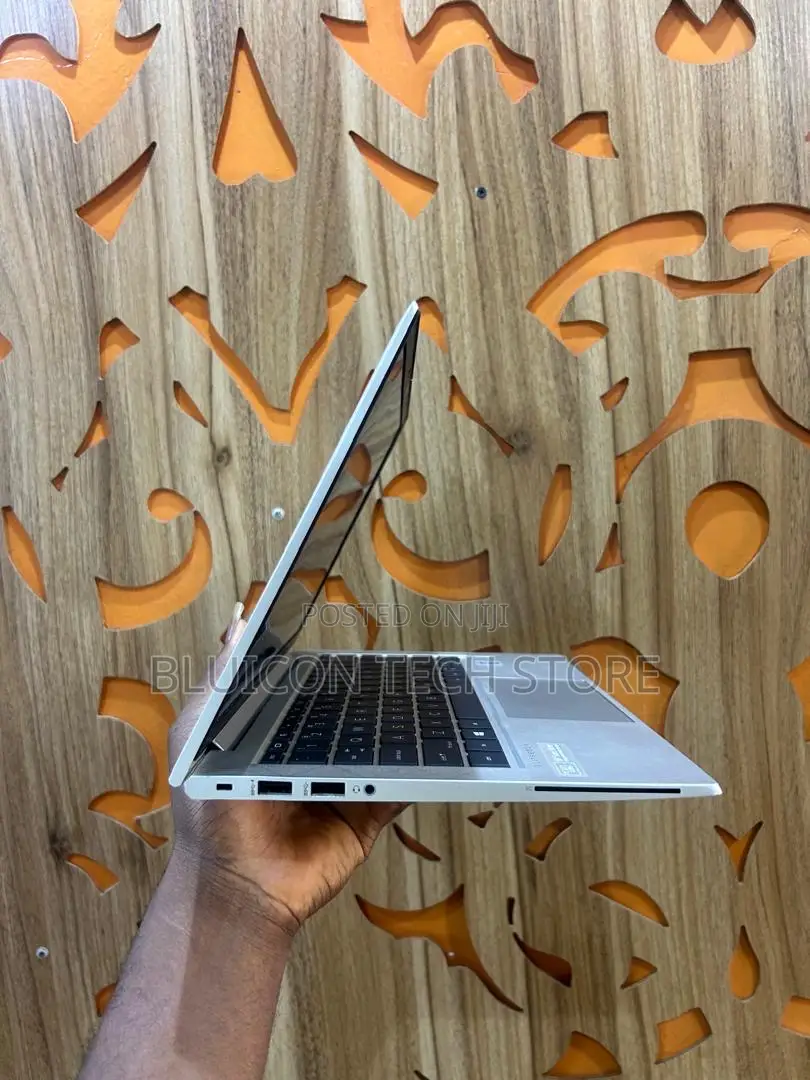 Laptop HP EliteBook 830 G7 16GB Intel Core i7 SSD 256GB