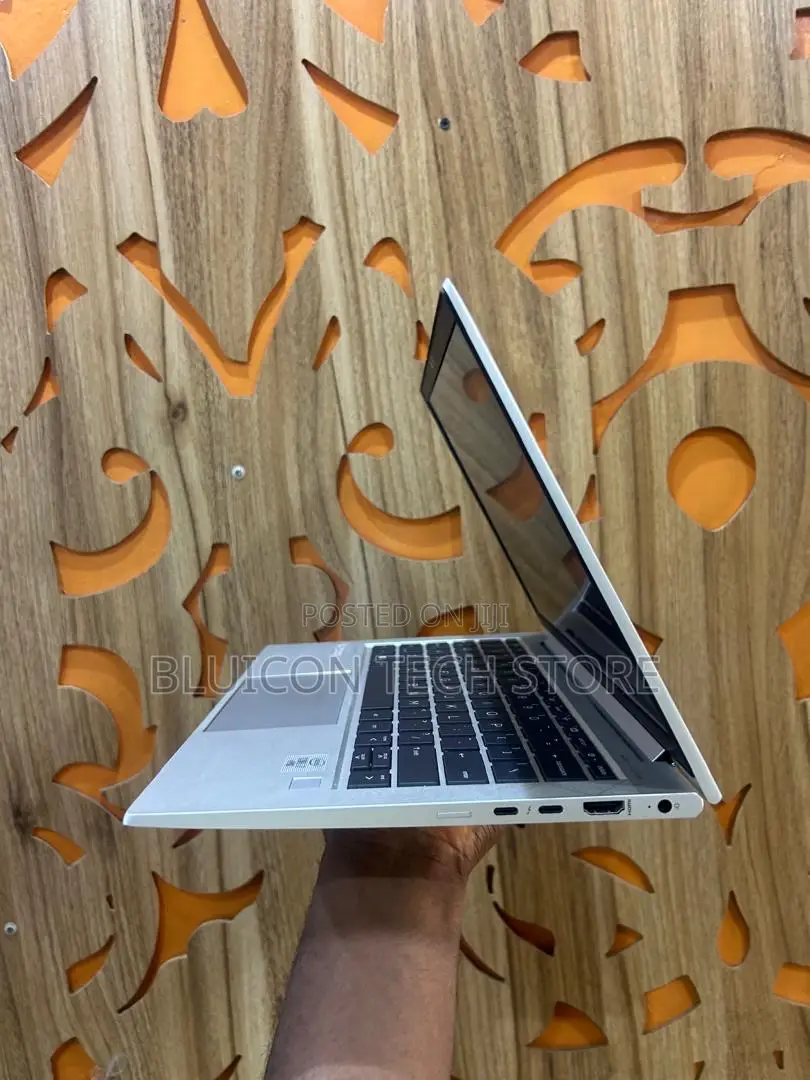 Laptop HP EliteBook 830 G7 16GB Intel Core i7 SSD 256GB