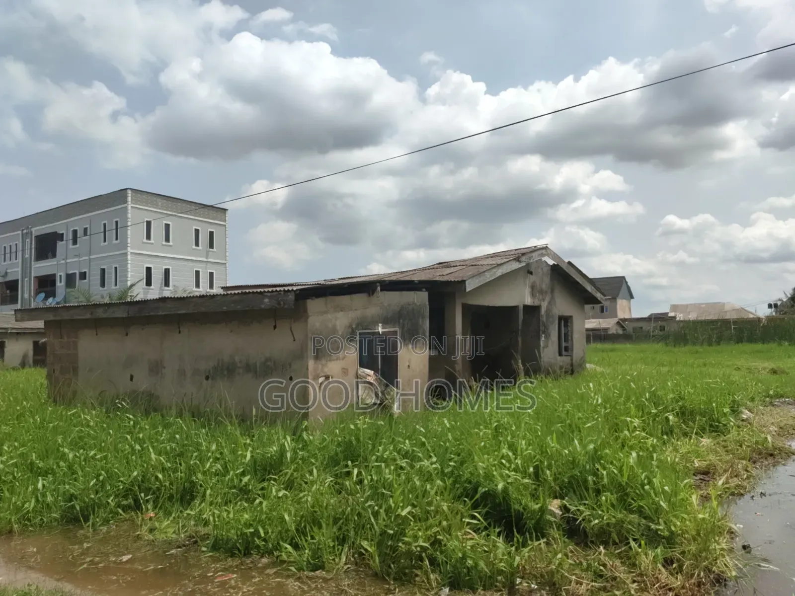 6bdrm Room & Parlour in Budebu, Ijegun for sale