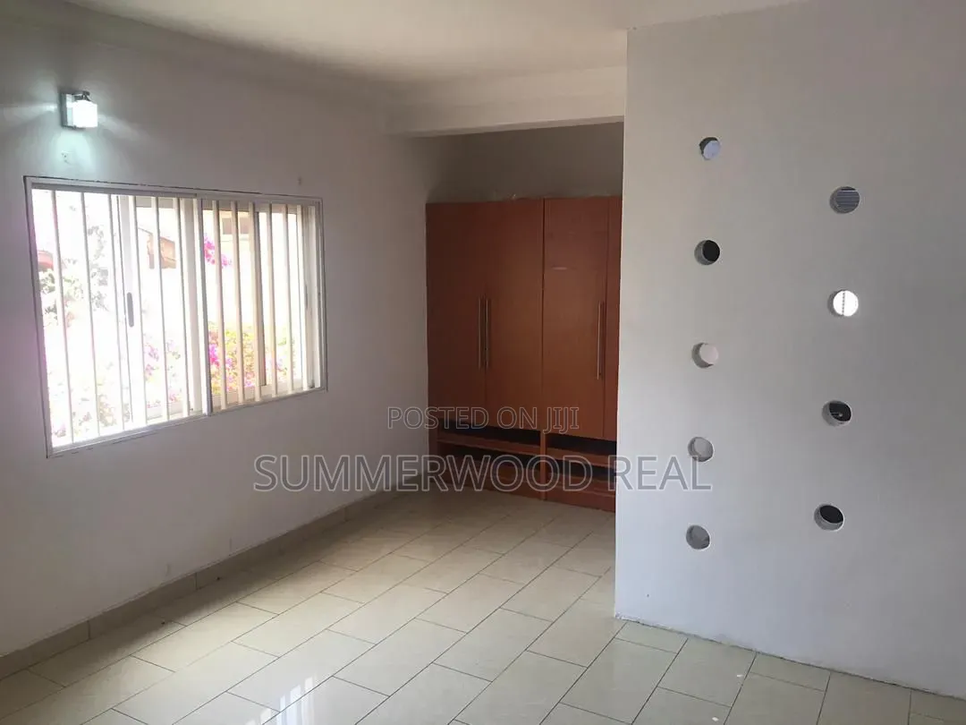 Studio Apartment in Lekki Phase 1 for rent