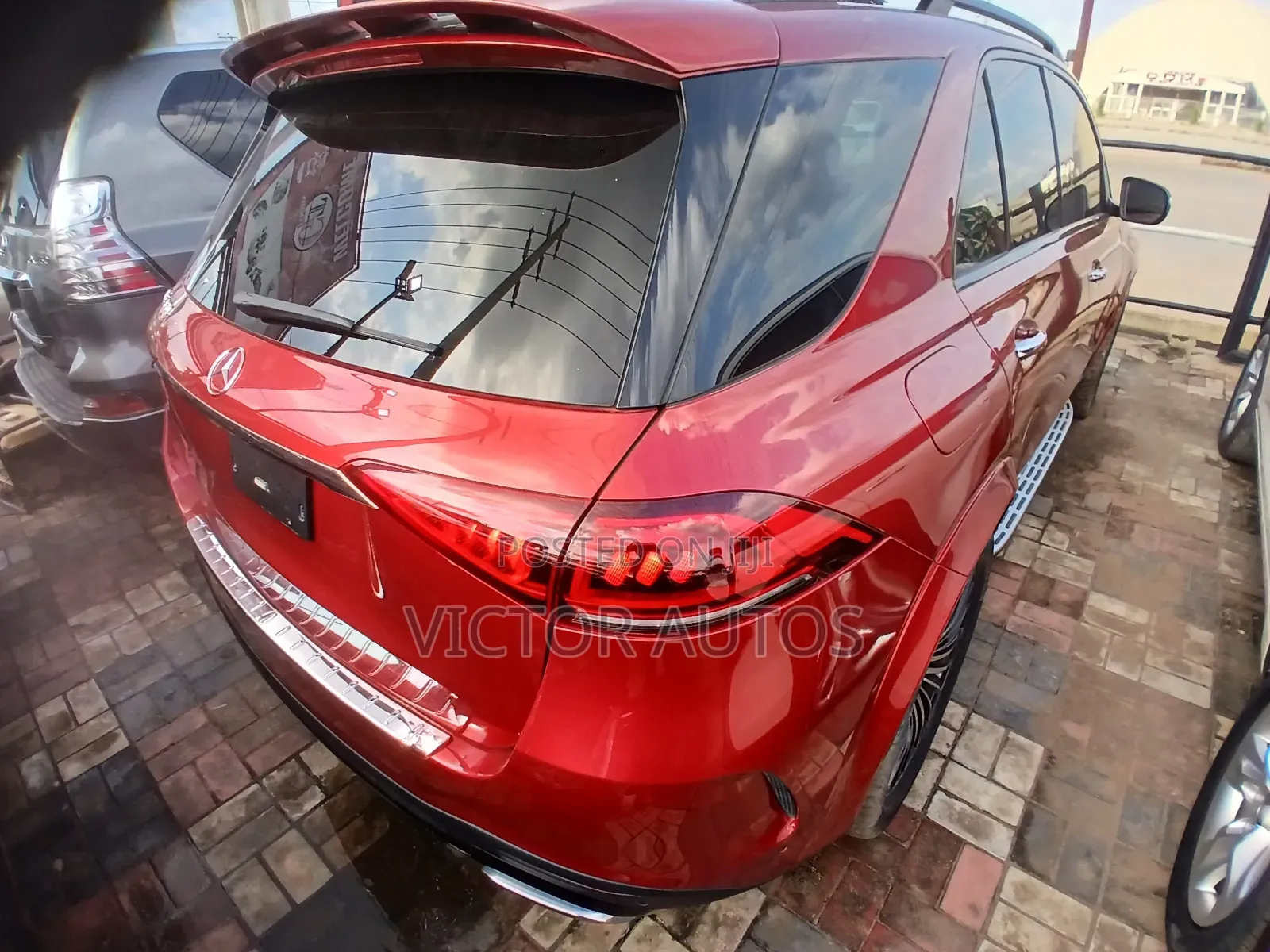Mercedes-Benz GLE-Class 2021 Red
