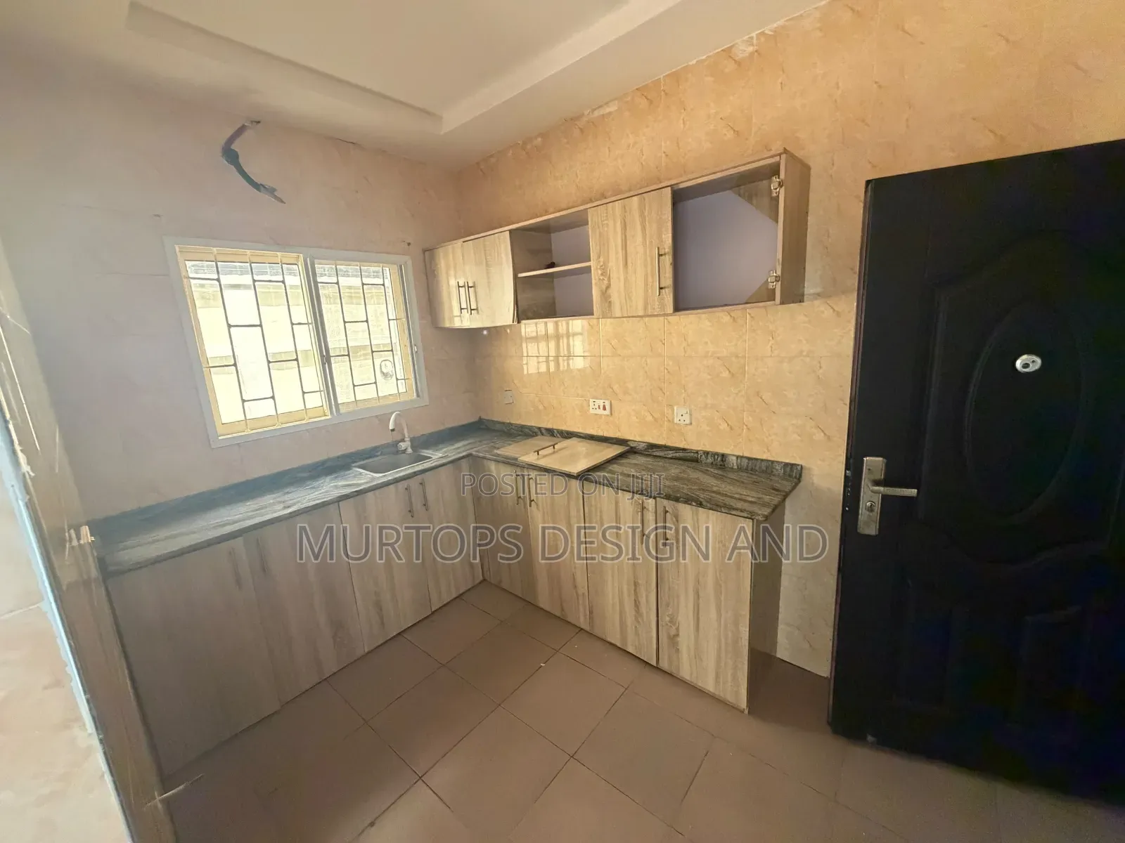 2bdrm Apartment in Lekki Phase 1 for rent