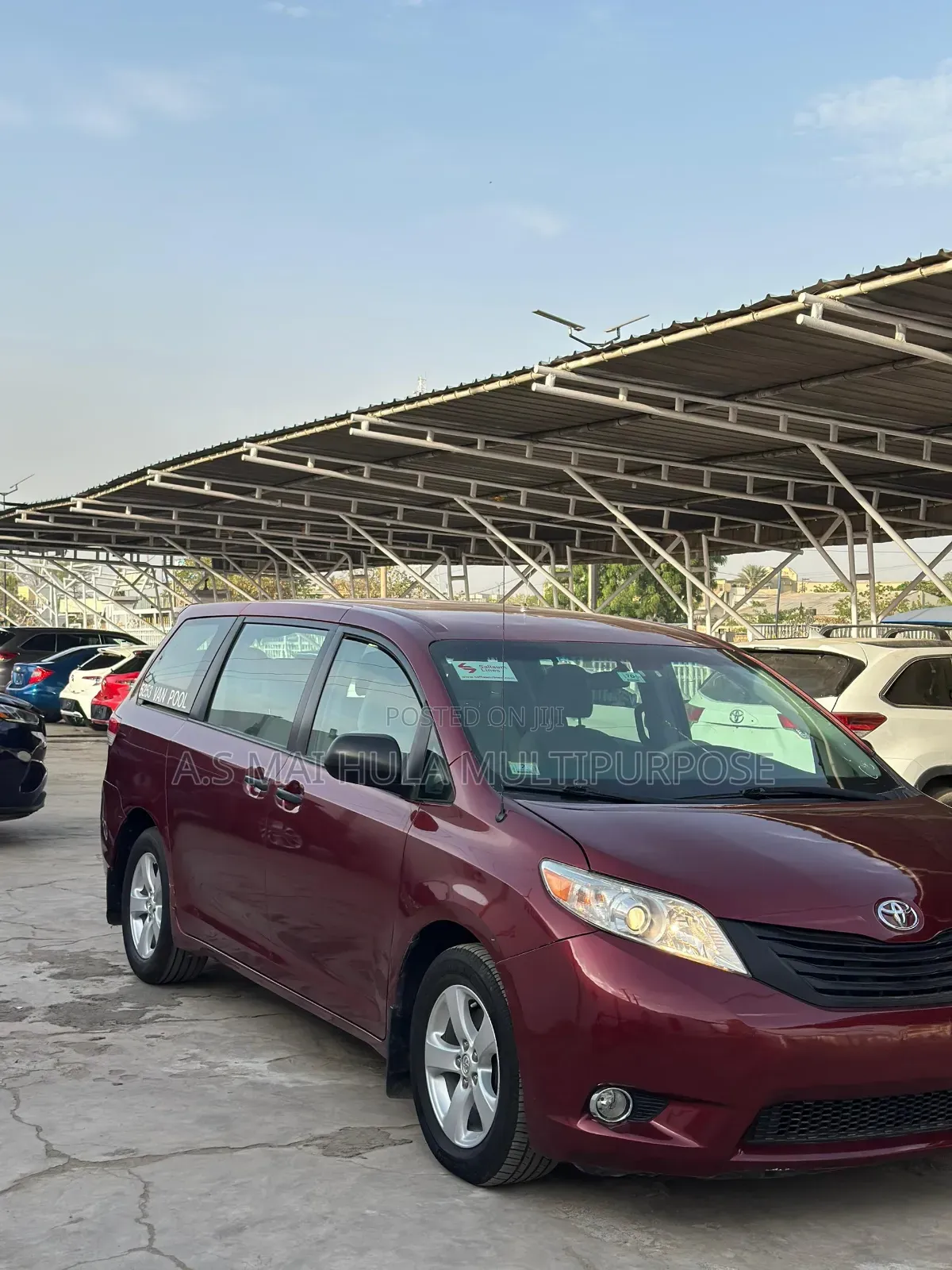 Toyota Sienna 2012 Red