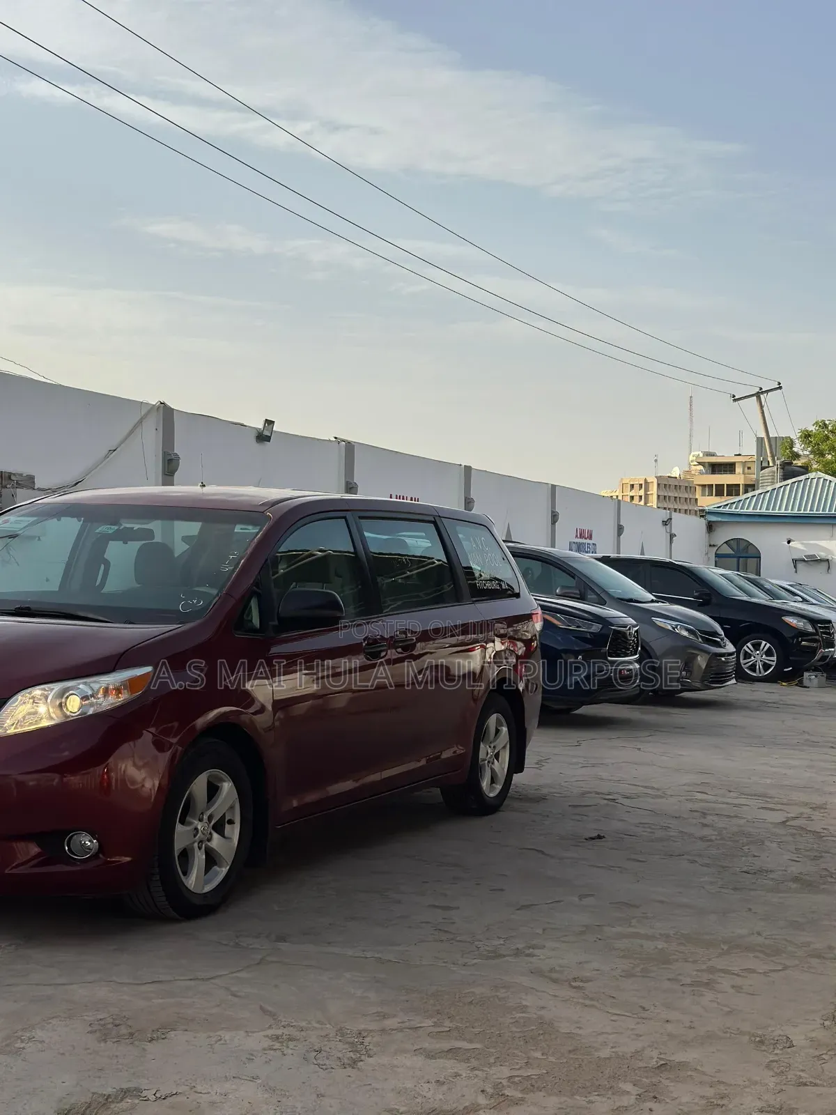 Toyota Sienna 2012 Red