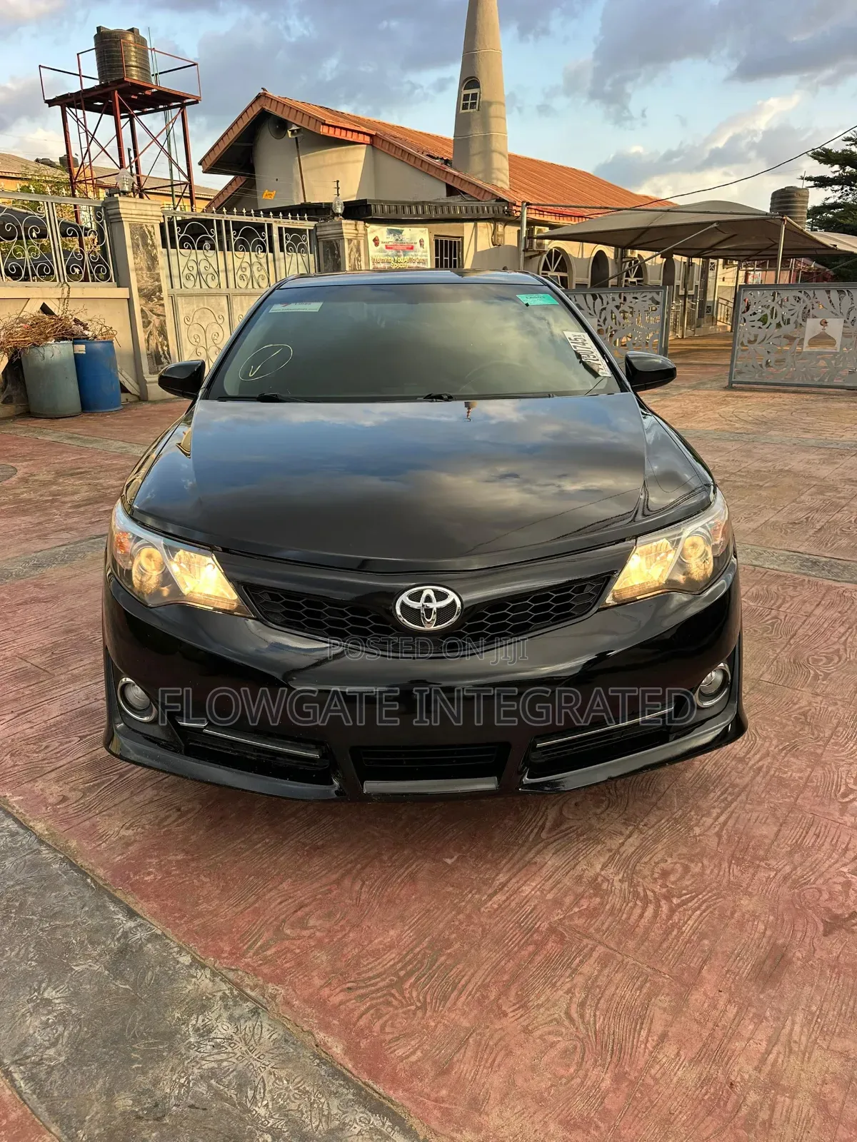 Toyota Camry SE 4dr Sedan (2.5L 4cyl 6A) 2013 Black