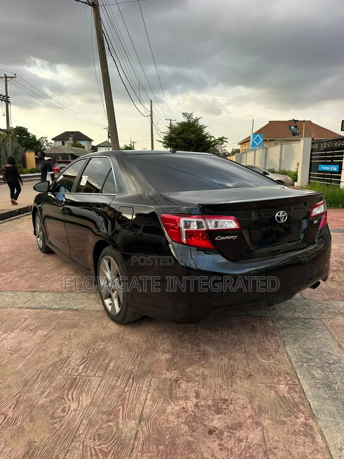 Toyota Camry SE 4dr Sedan (2.5L 4cyl 6A) 2013 Black